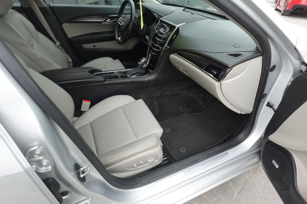 2015 Cadillac ATS Image 12
