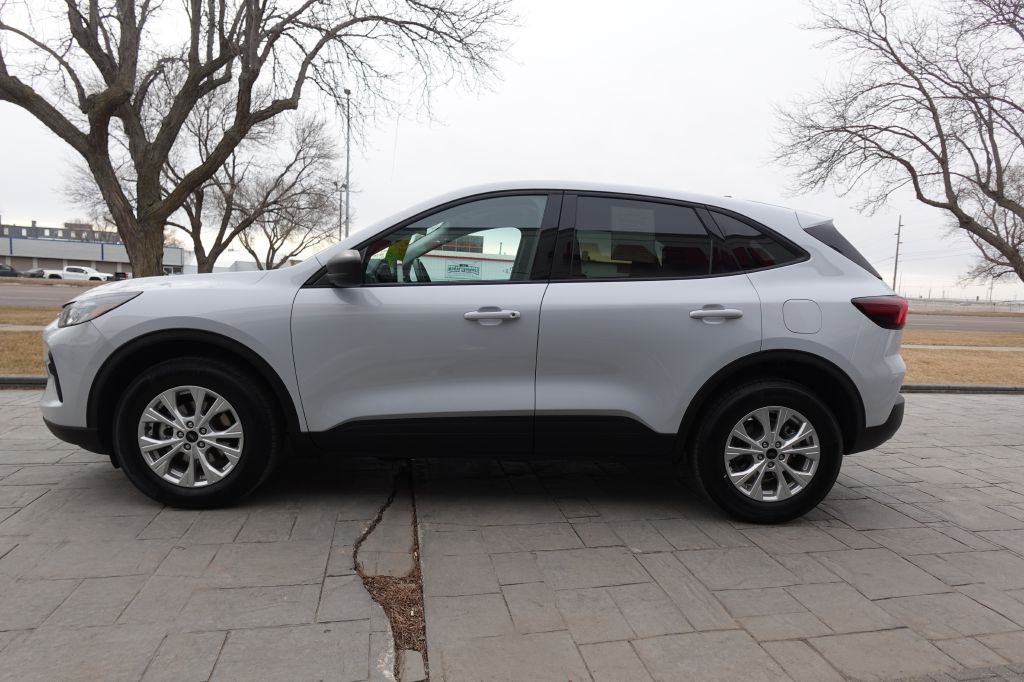 2025 Ford Escape Image 5