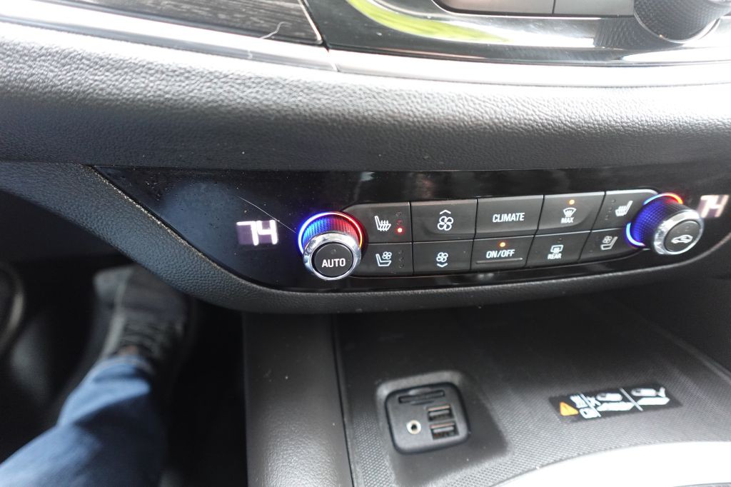 2020 Buick Enclave Image 13