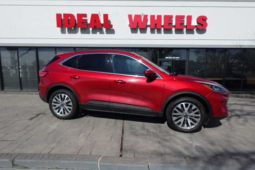 2022 Ford Escape Image 1