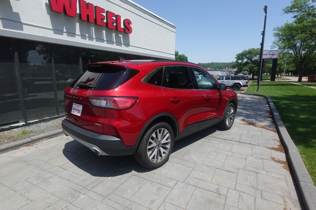 2022 Ford Escape Image 3