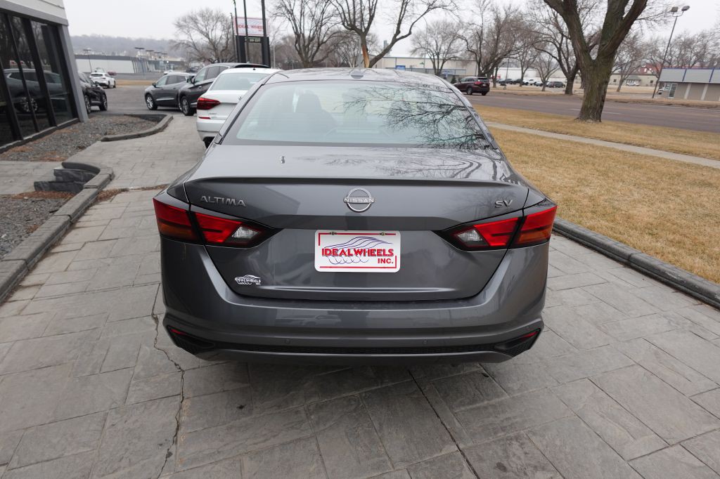 2024 Nissan Altima Image 3