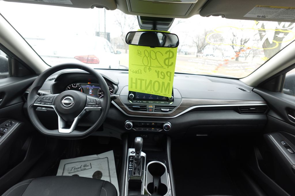 2024 Nissan Altima Image 15