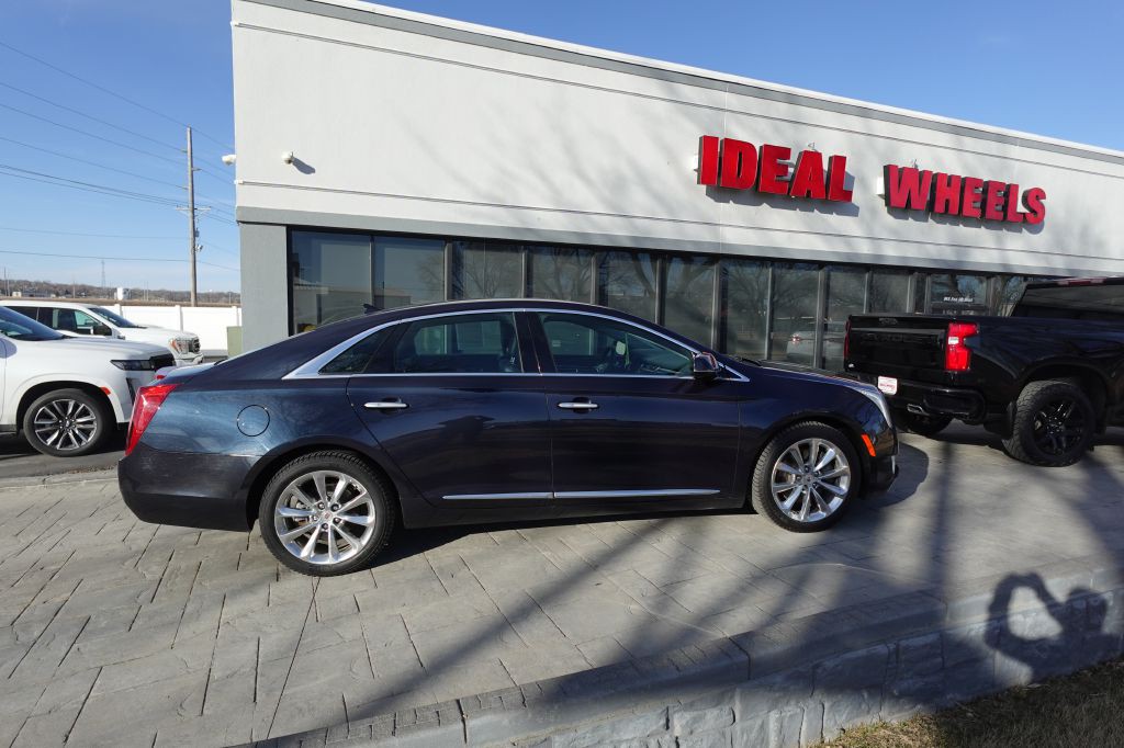 2014 Cadillac XTS Image 1