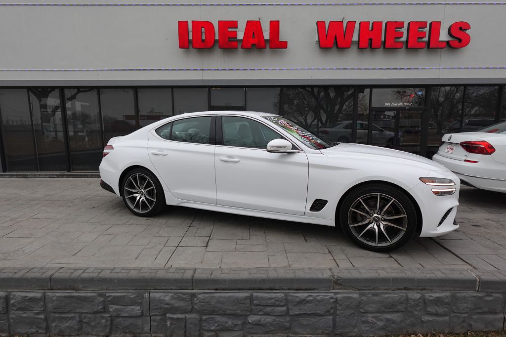 2023 Genesis G70 Image 1