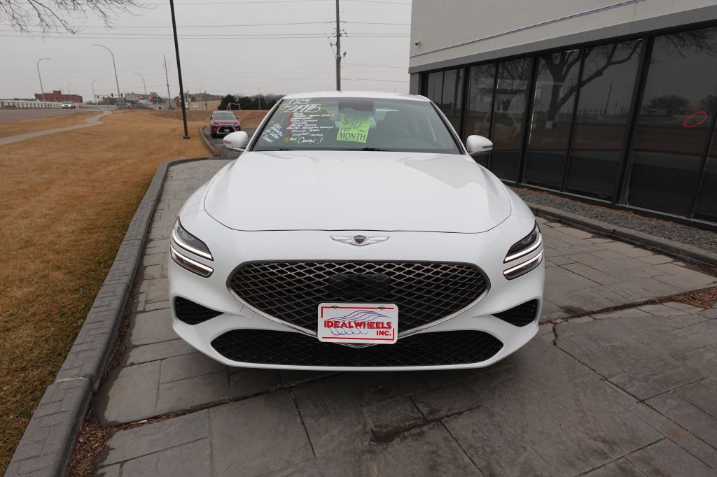 2023 Genesis G70 Image 7