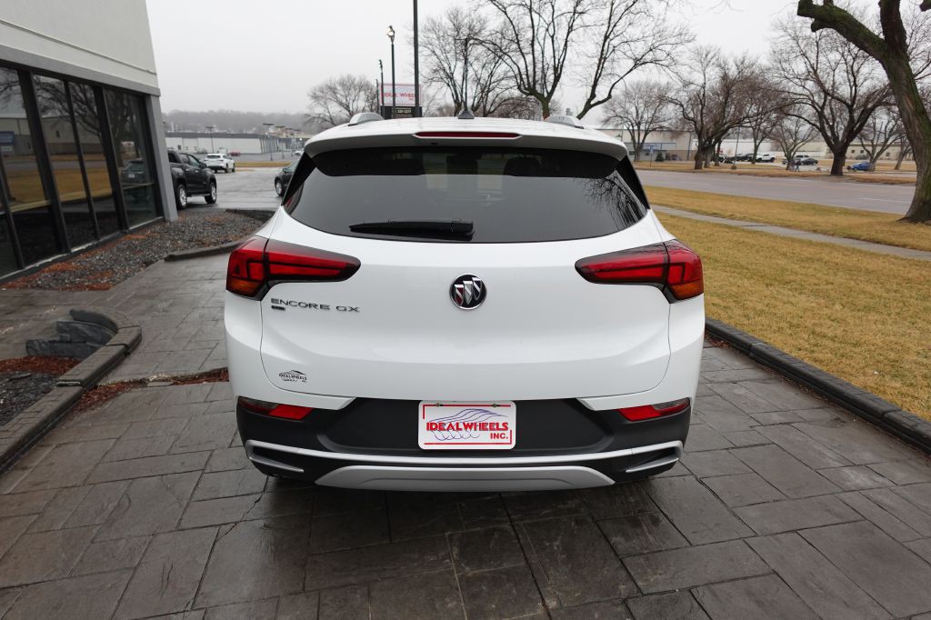 2023 Buick Enclave Image 3