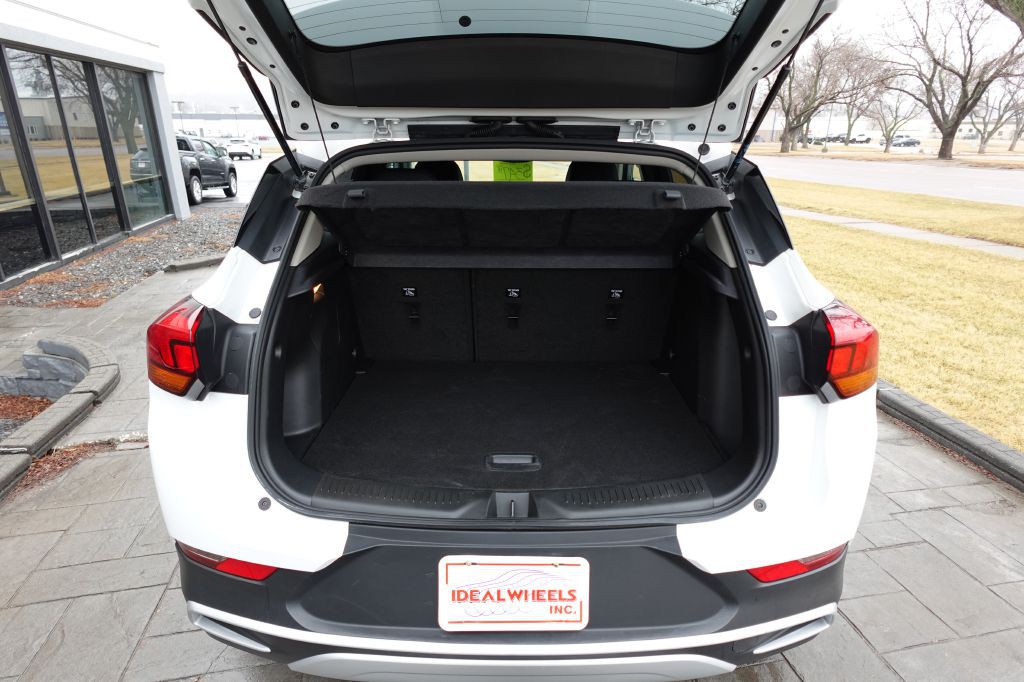 2023 Buick Enclave Image 11