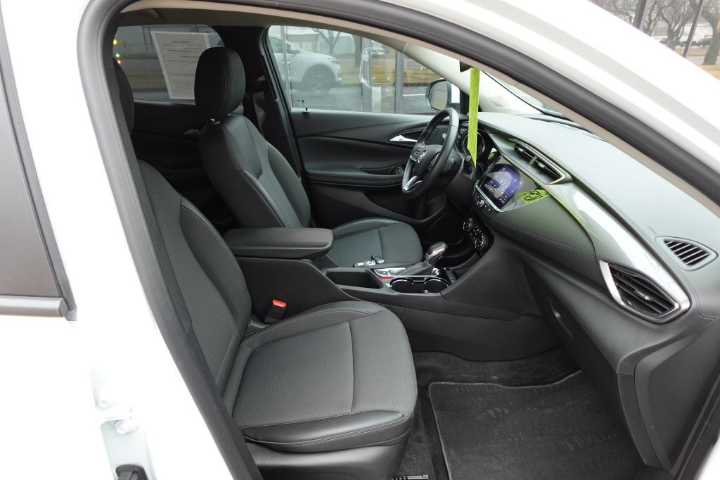 2023 Buick Enclave Image 13