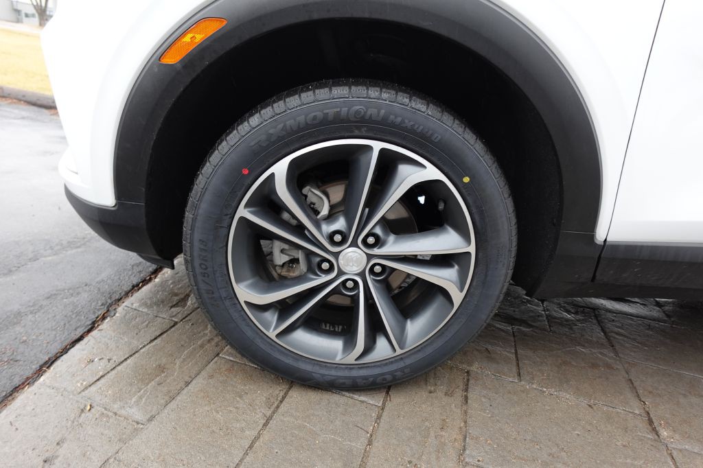 2023 Buick Enclave Image 18