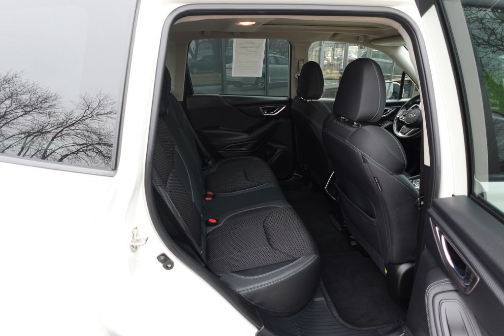 2021 Subaru Forester Image 12