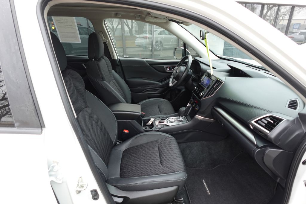 2021 Subaru Forester Image 13