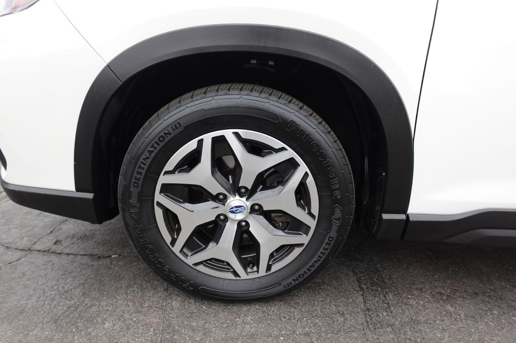 2021 Subaru Forester Image 19