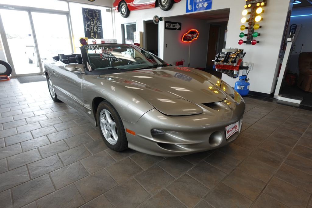 2000 Pontiac Firebird Image 6