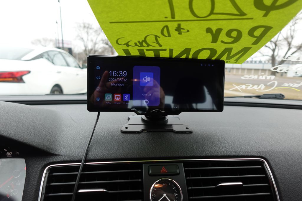 2017 Volkswagen Passat Image 12