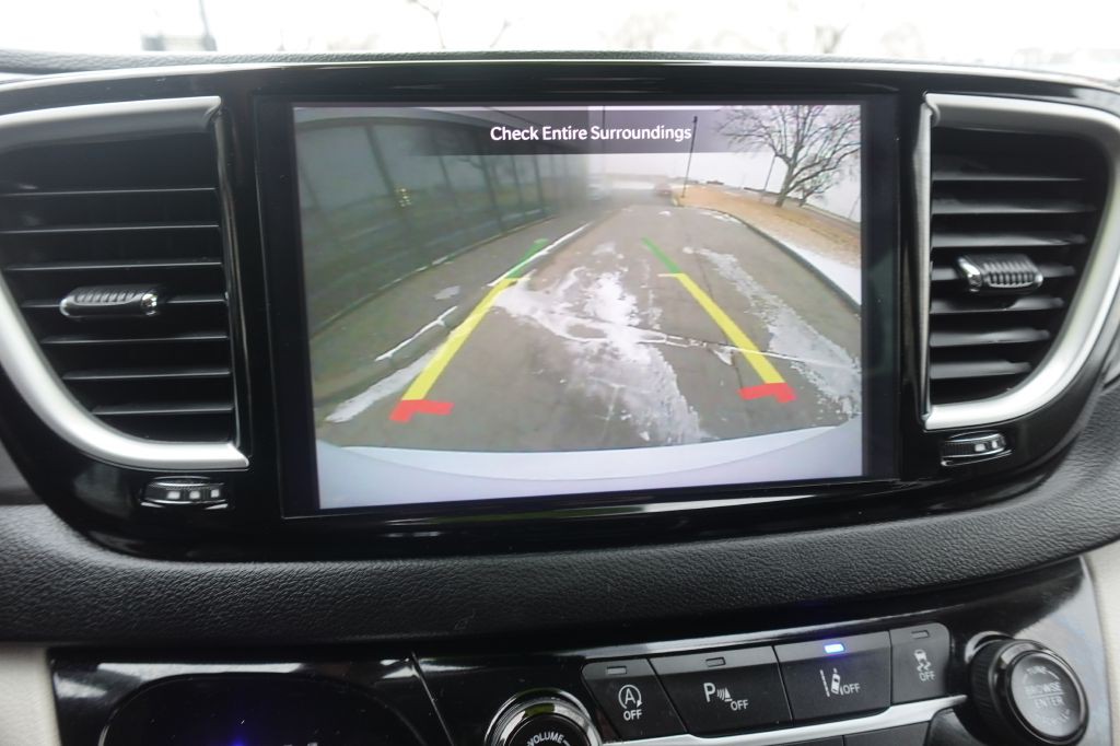 2023 Chrysler Pacifica Image 11