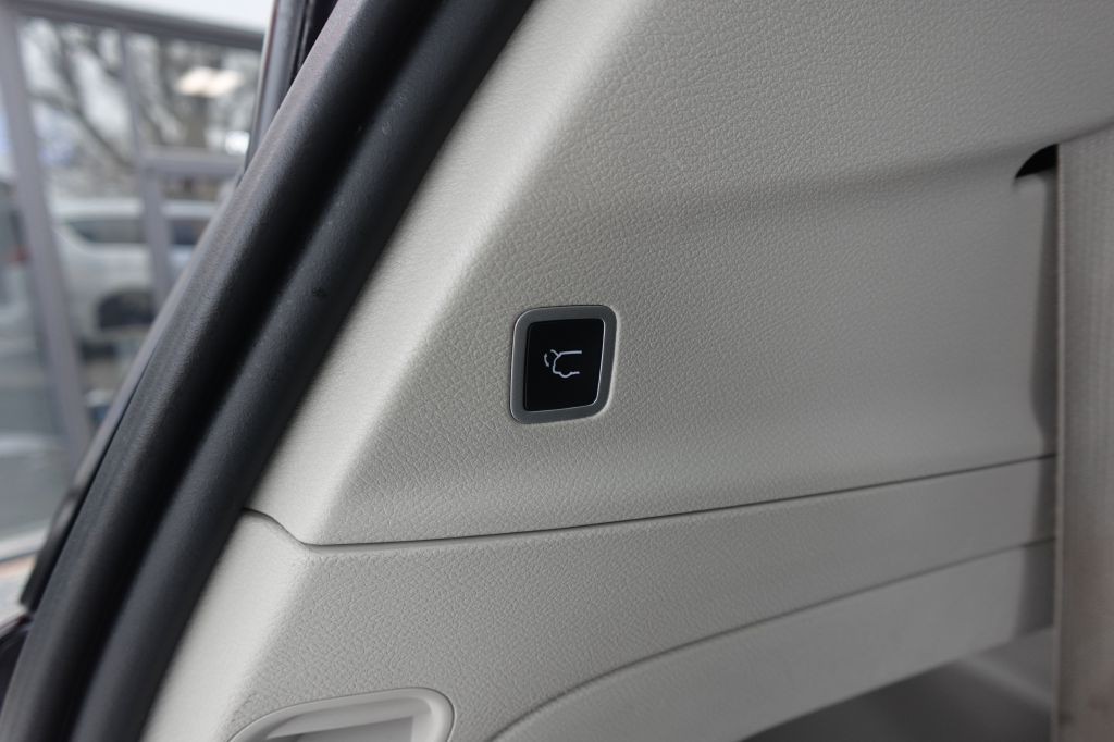 2023 Chrysler Pacifica Image 17