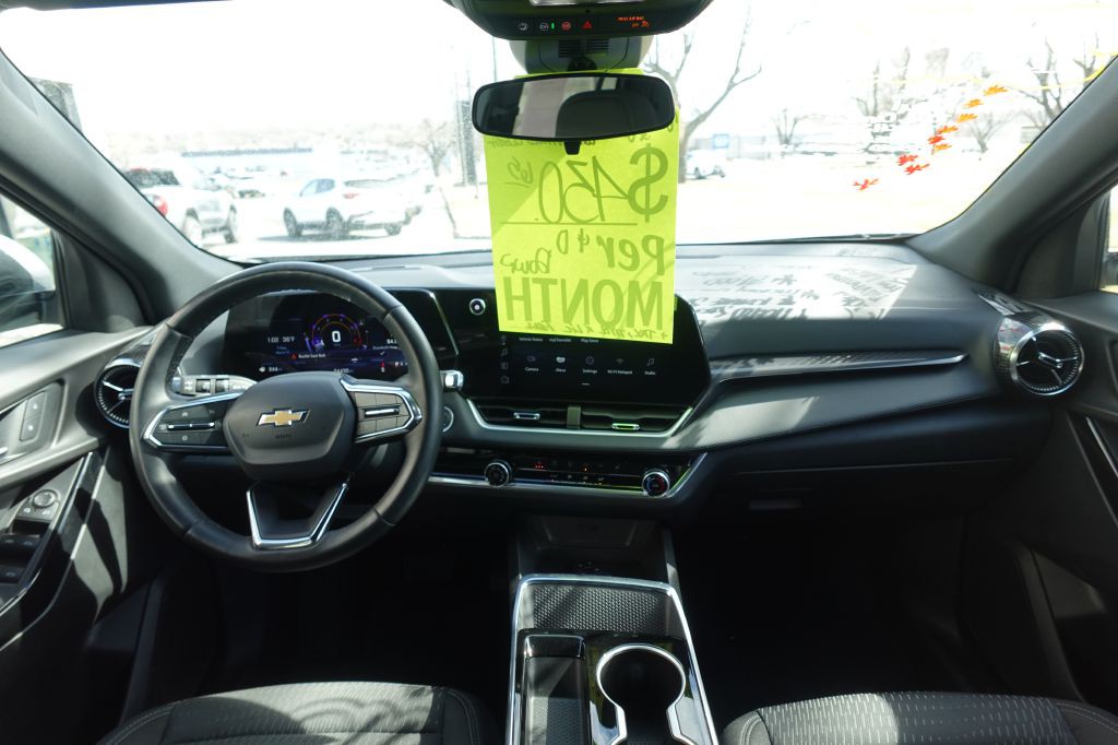 2025 Chevrolet Equinox Image 15