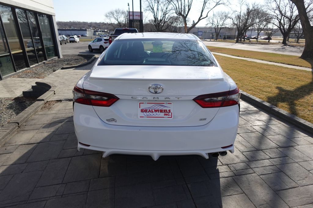 2024 Toyota Camry Image 3