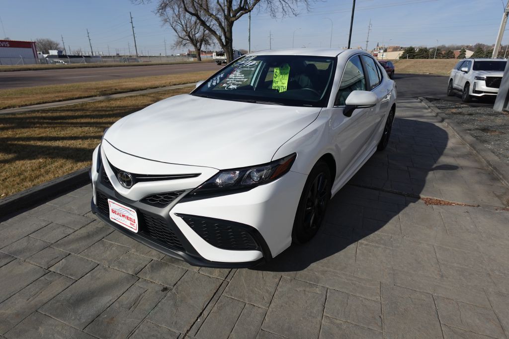 2024 Toyota Camry Image 6