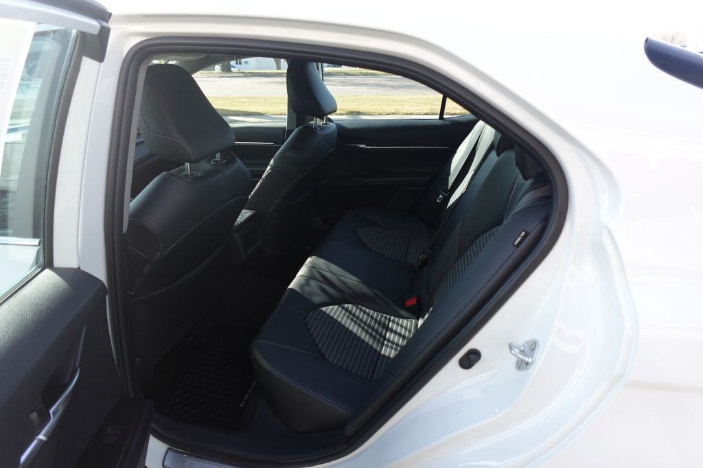 2024 Toyota Camry Image 10