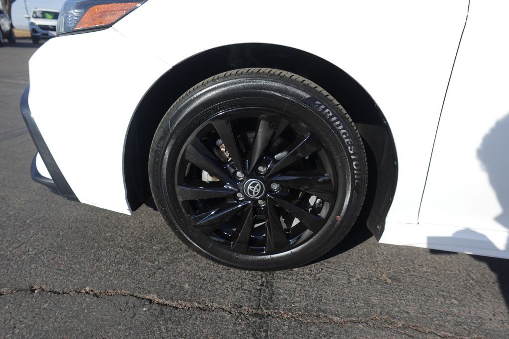 2024 Toyota Camry Image 18