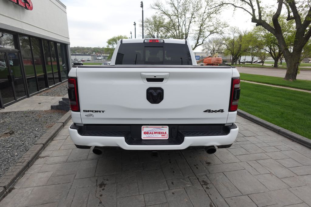 2023 RAM 1500 Image 3
