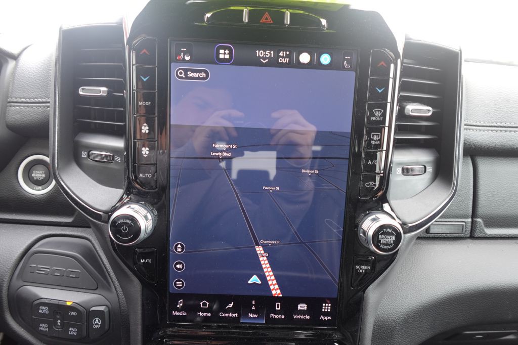 2023 RAM 1500 Image 18