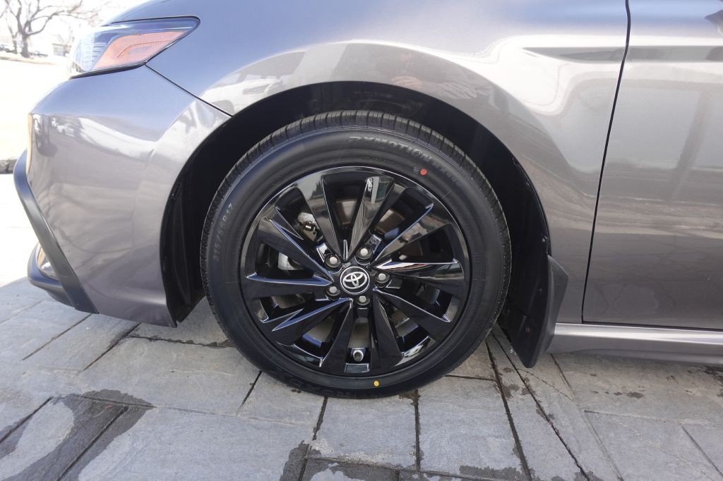 2024 Toyota Camry Image 18