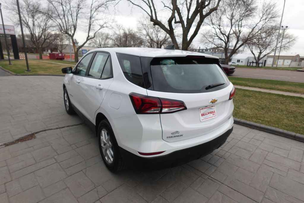 2023 Chevrolet Equinox Image 4
