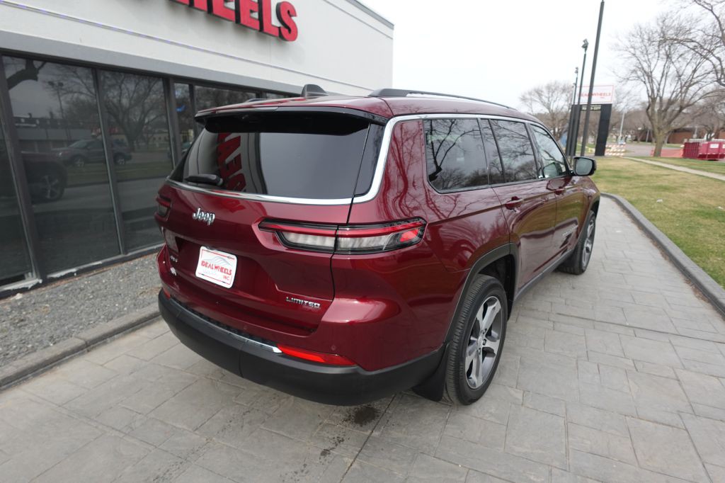 2023 Jeep Grand Cherokee Image 2