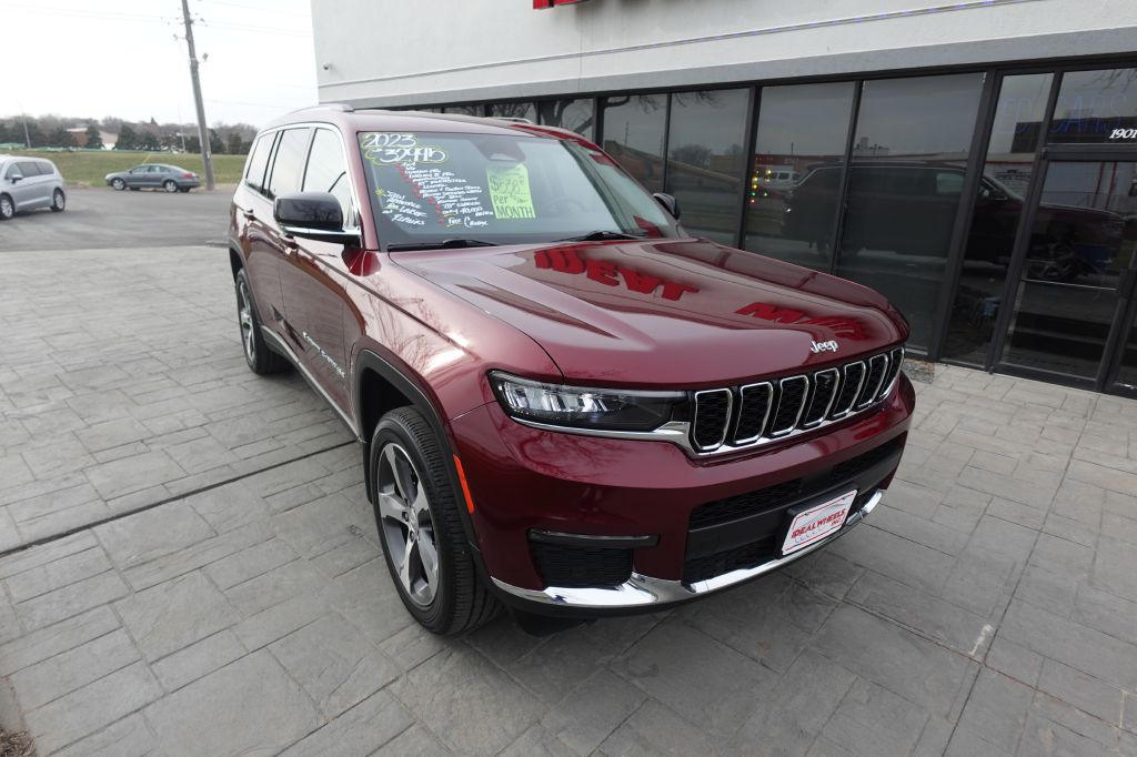 2023 Jeep Grand Cherokee Image 8