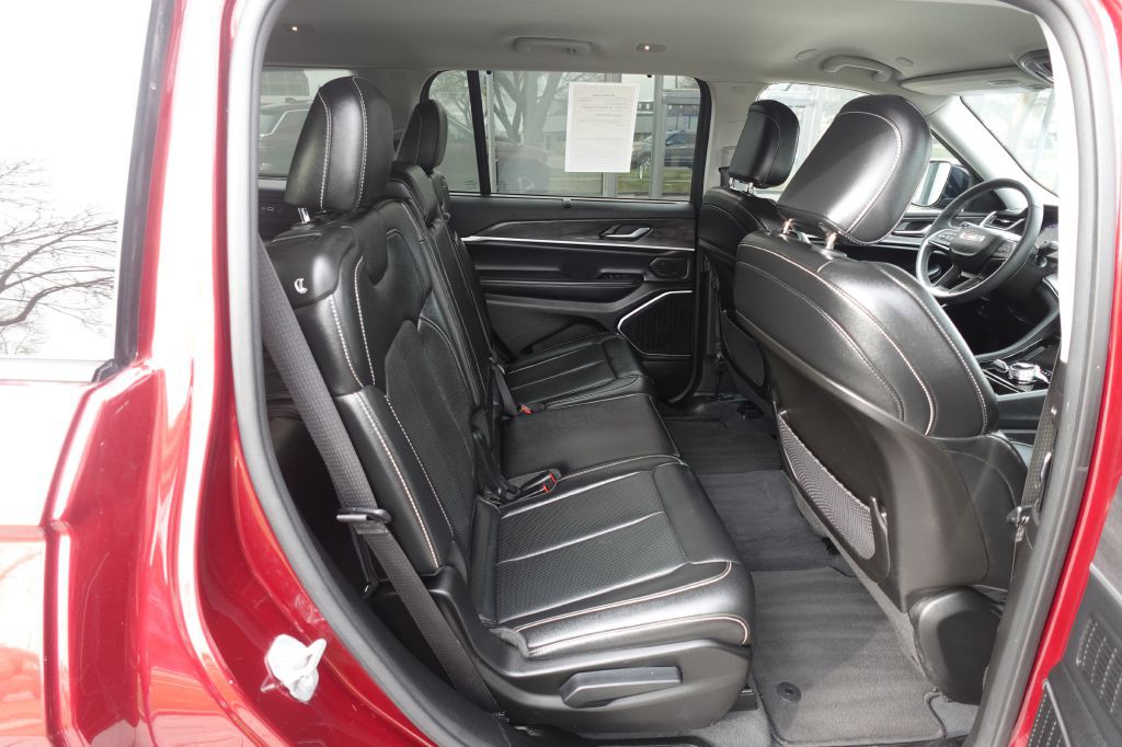 2023 Jeep Grand Cherokee Image 14