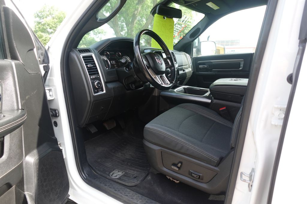 2021 RAM 1500 Image 9