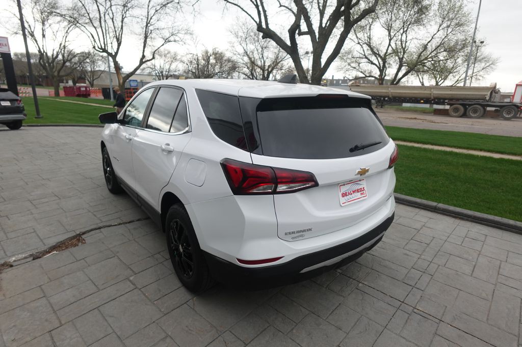 2022 Chevrolet Equinox Image 4