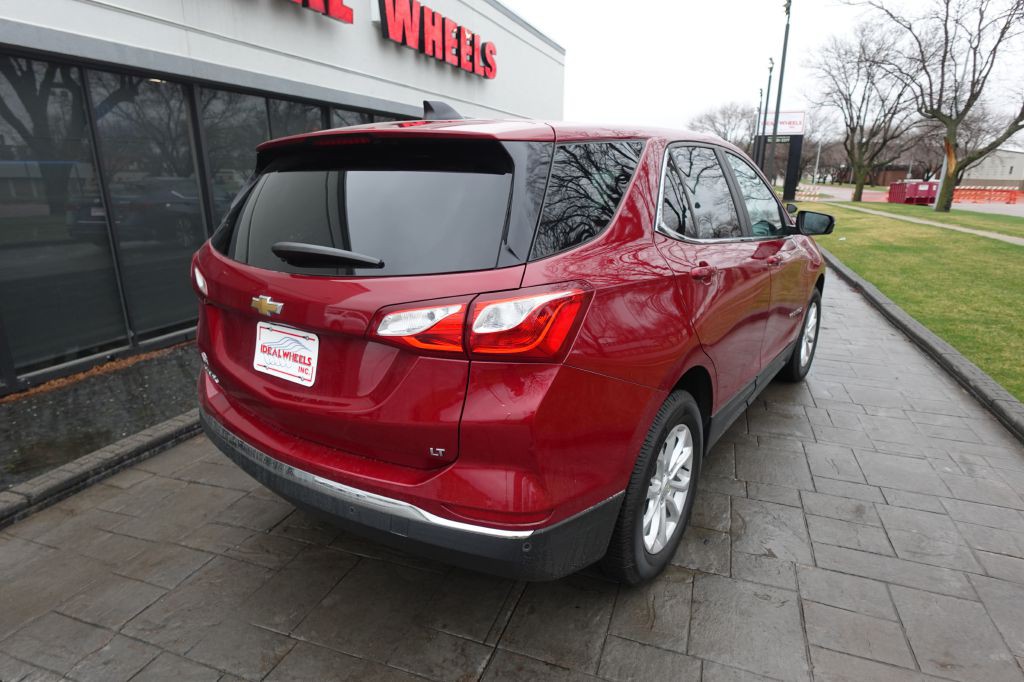 2021 Chevrolet Equinox Image 2