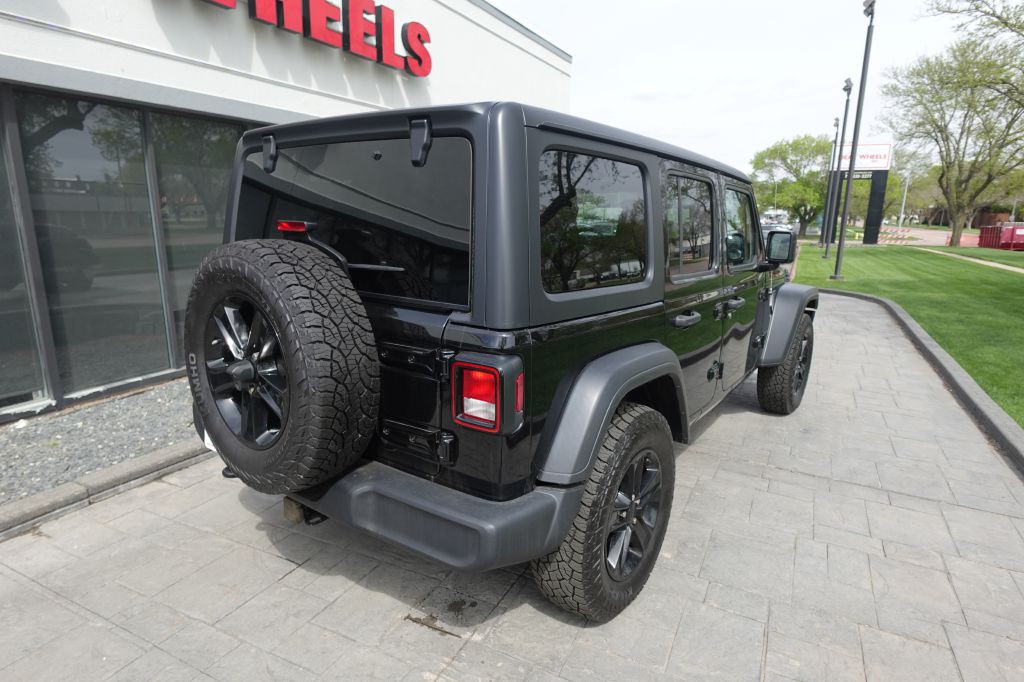 2019 Jeep Wrangler Unlimited Image 2