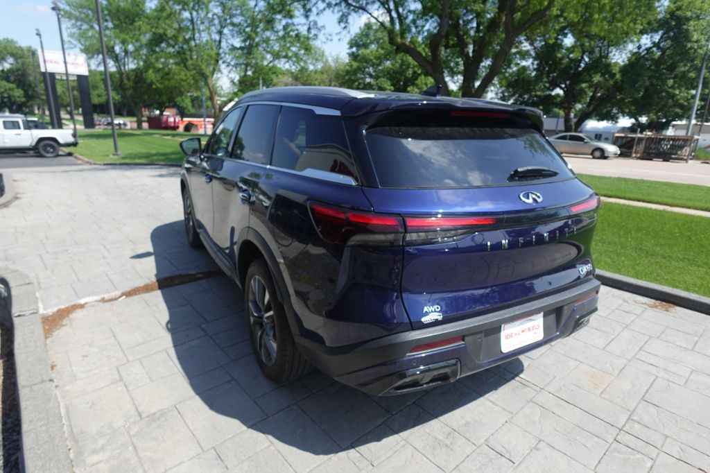 2023 INFINITI QX60 Image 4