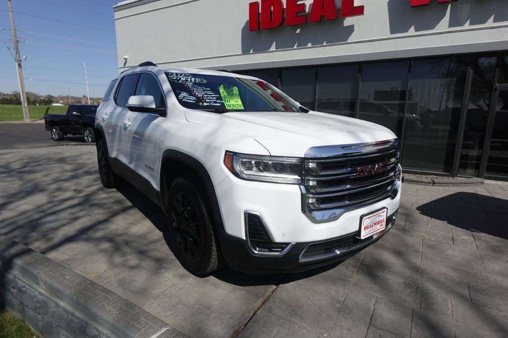 2023 GMC Acadia Image 8