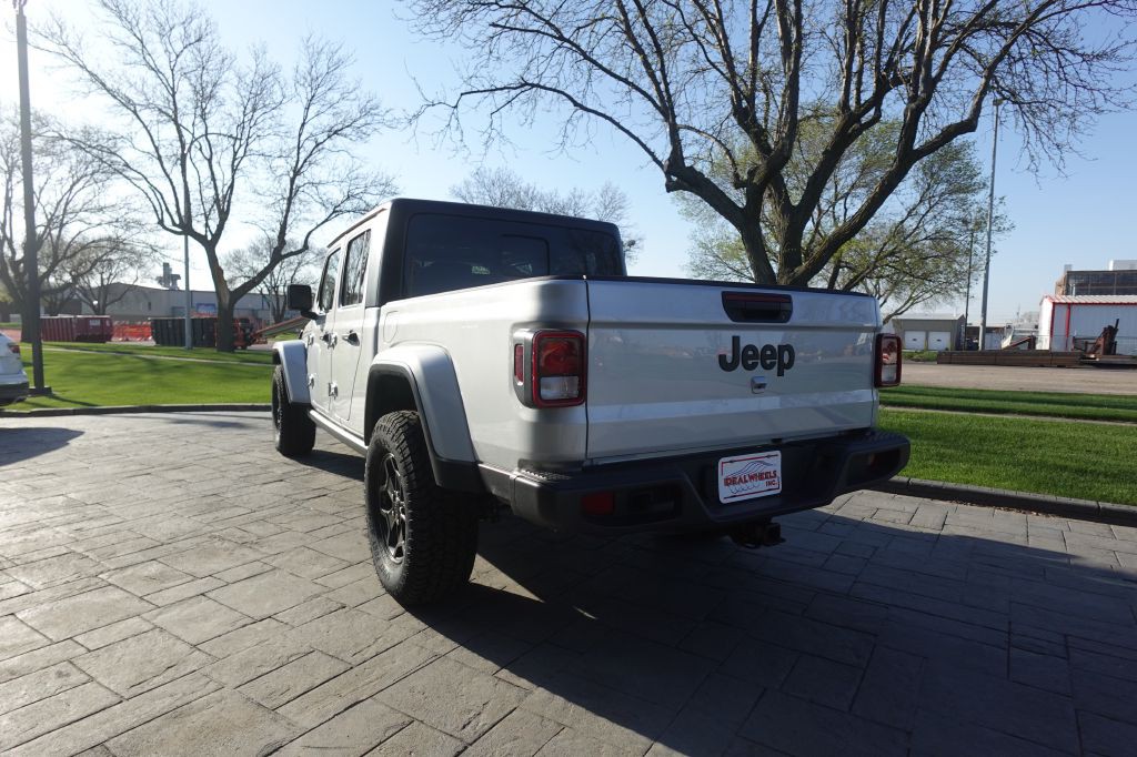 2022 Jeep Gladiator Image 4