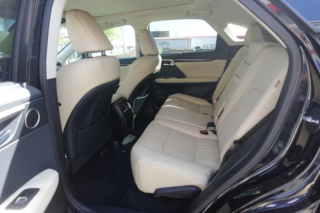 2022 Lexus RX Image 17