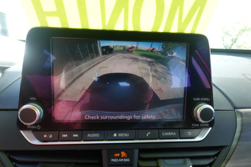2024 Nissan Altima Image 17