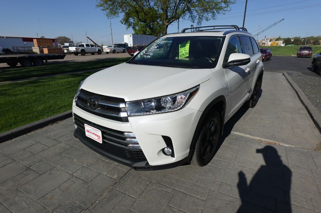2018 Toyota Highlander Image 6