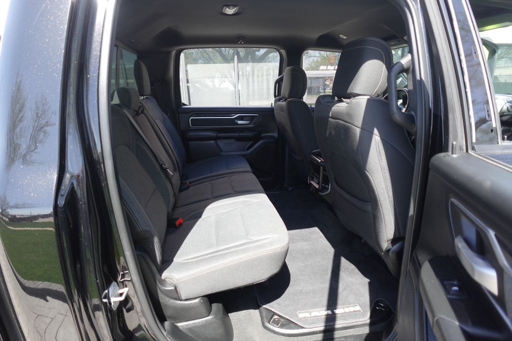 2020 RAM 1500 Image 12