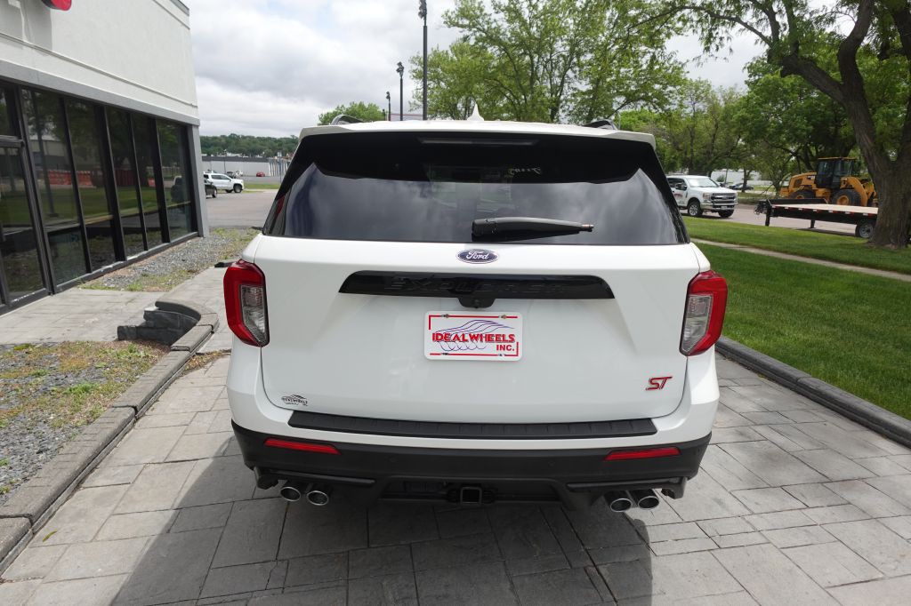 2020 Ford Explorer Image 3