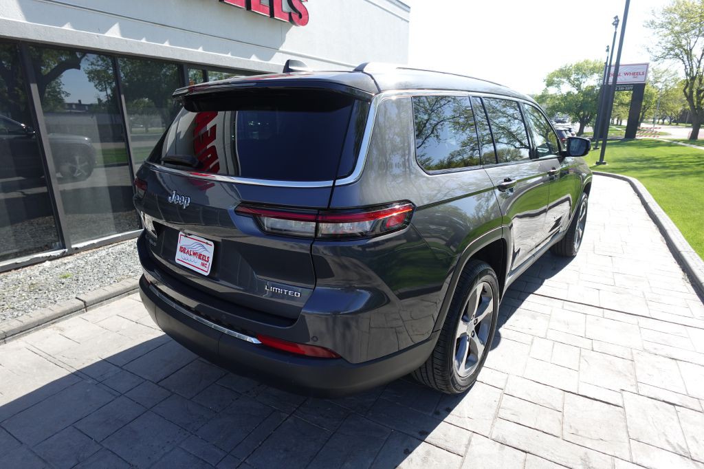 2023 Jeep Grand Cherokee Image 2
