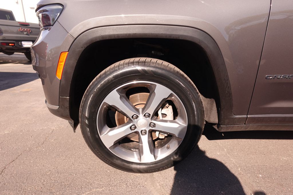 2023 Jeep Grand Cherokee Image 21