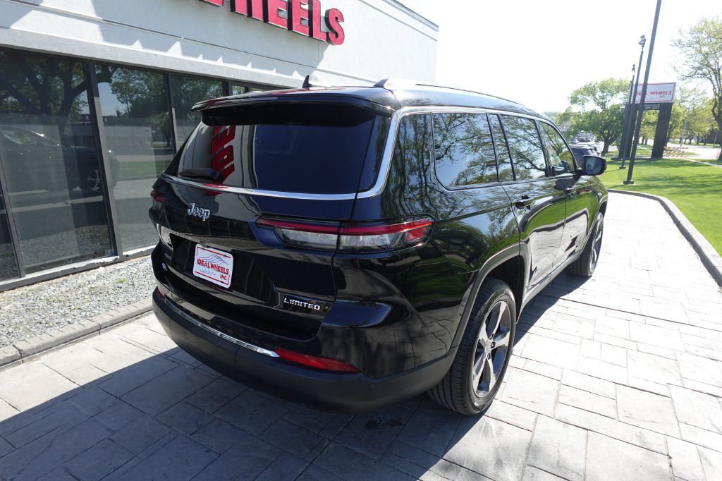2023 Jeep Grand Cherokee Image 2