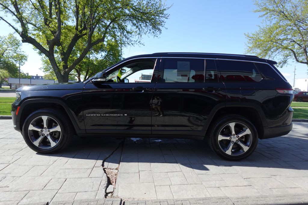 2023 Jeep Grand Cherokee Image 5
