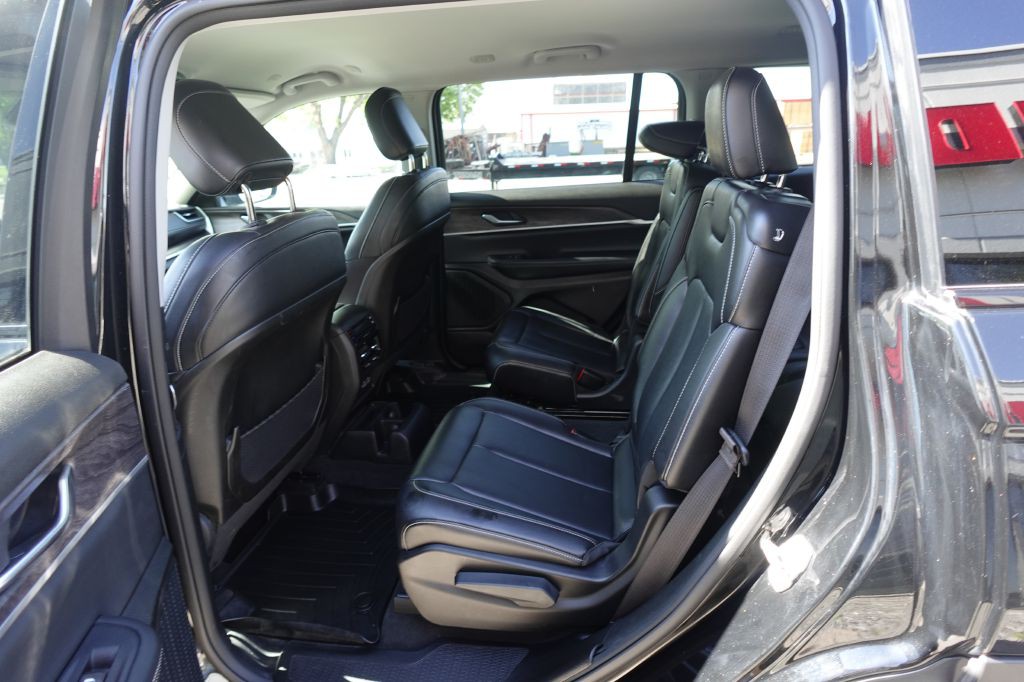 2023 Jeep Grand Cherokee Image 10